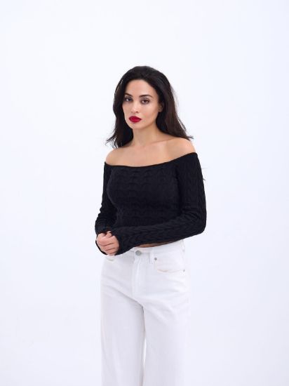 42241 TRİKO KAYIK YAKA CROP-SİYAH resmi